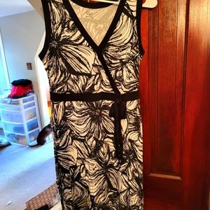 Black and white sleeveless dress size large
